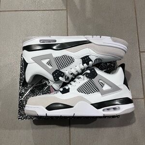 Jordan 4 military black
